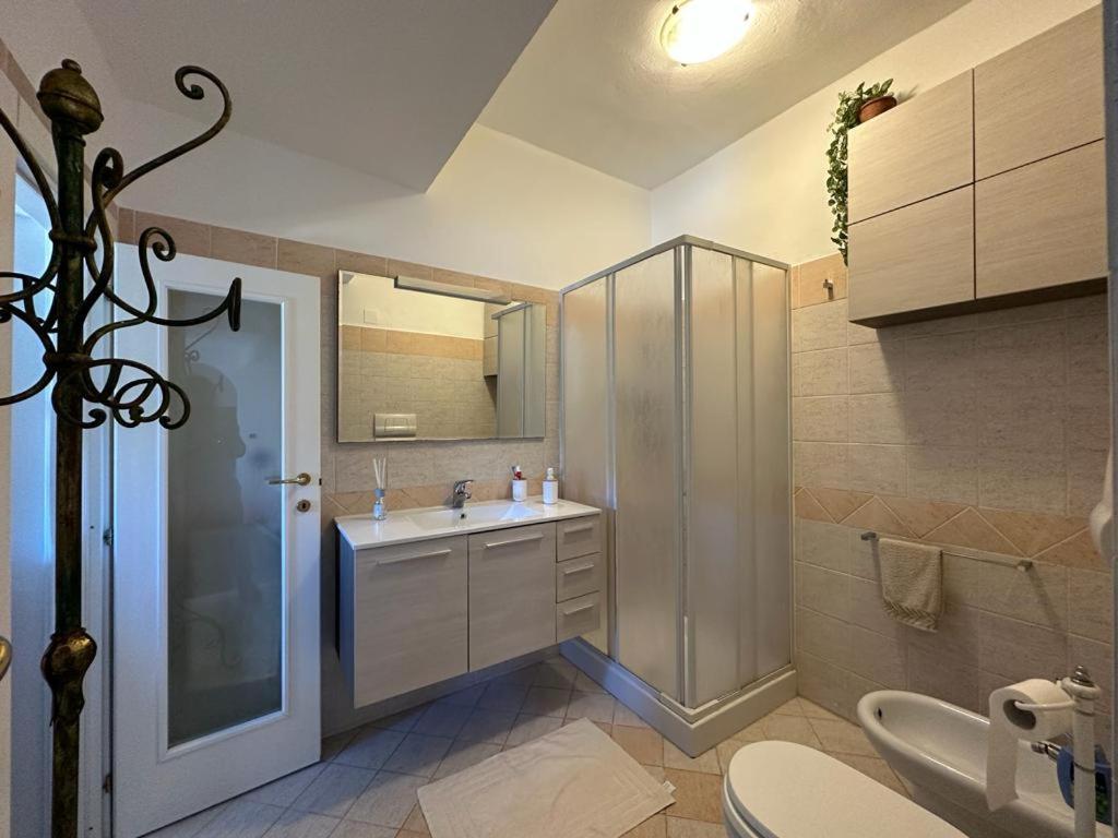 Ferienwohnung Casa Danila Quercianella Exterior foto