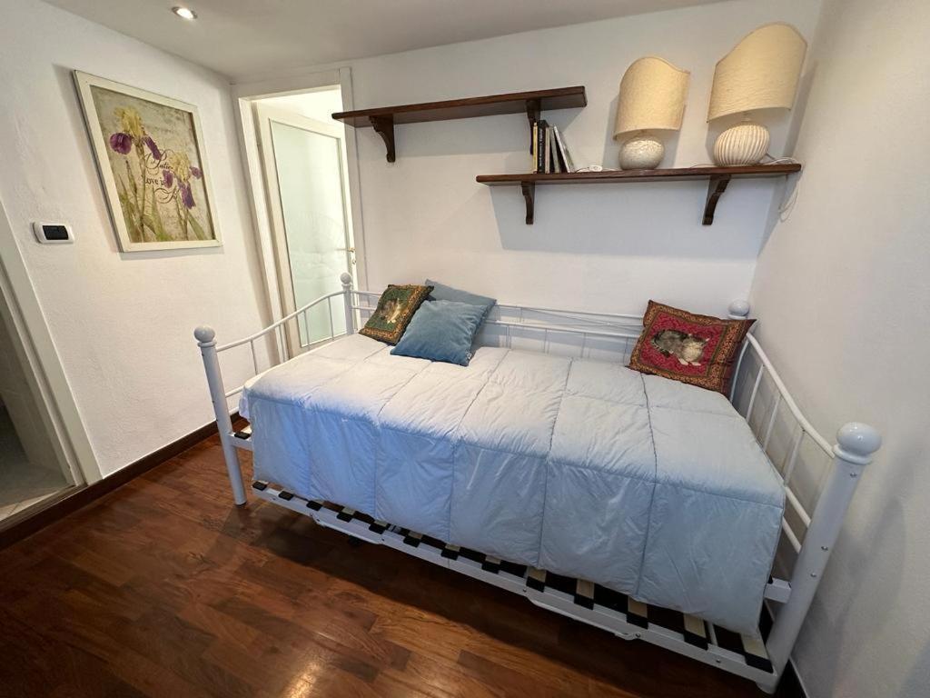 Ferienwohnung Casa Danila Quercianella Exterior foto