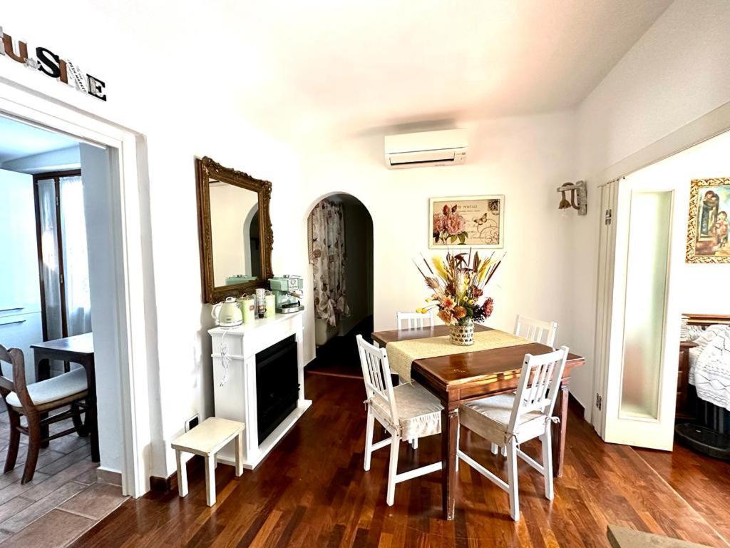 Ferienwohnung Casa Danila Quercianella Exterior foto