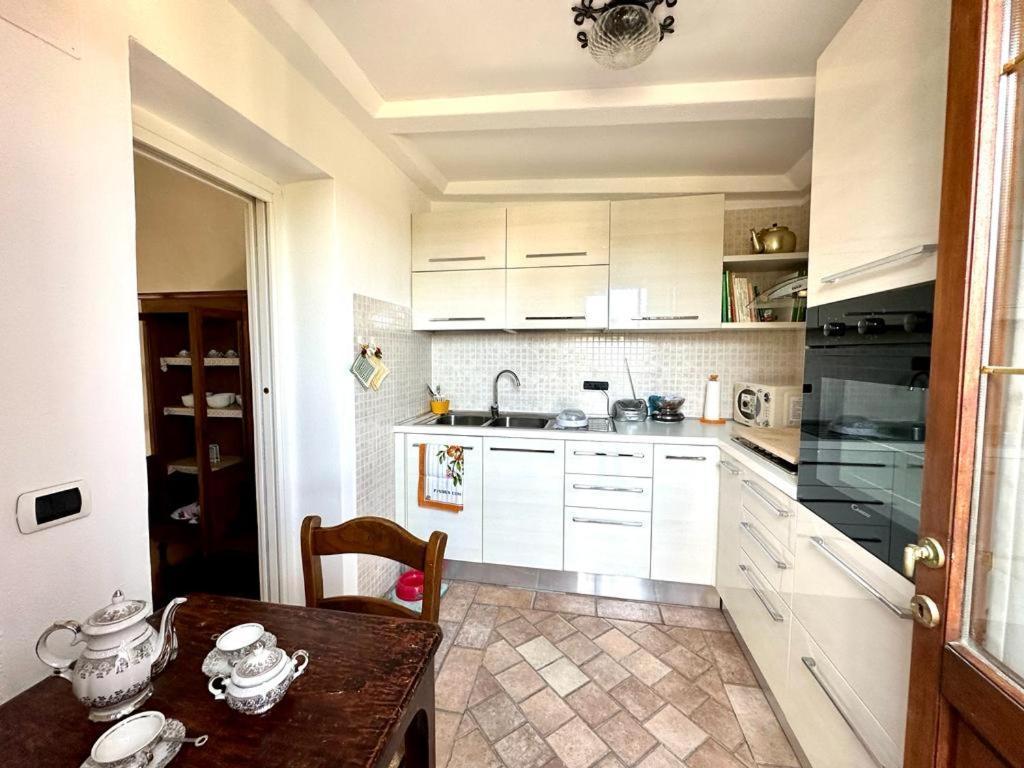 Ferienwohnung Casa Danila Quercianella Exterior foto