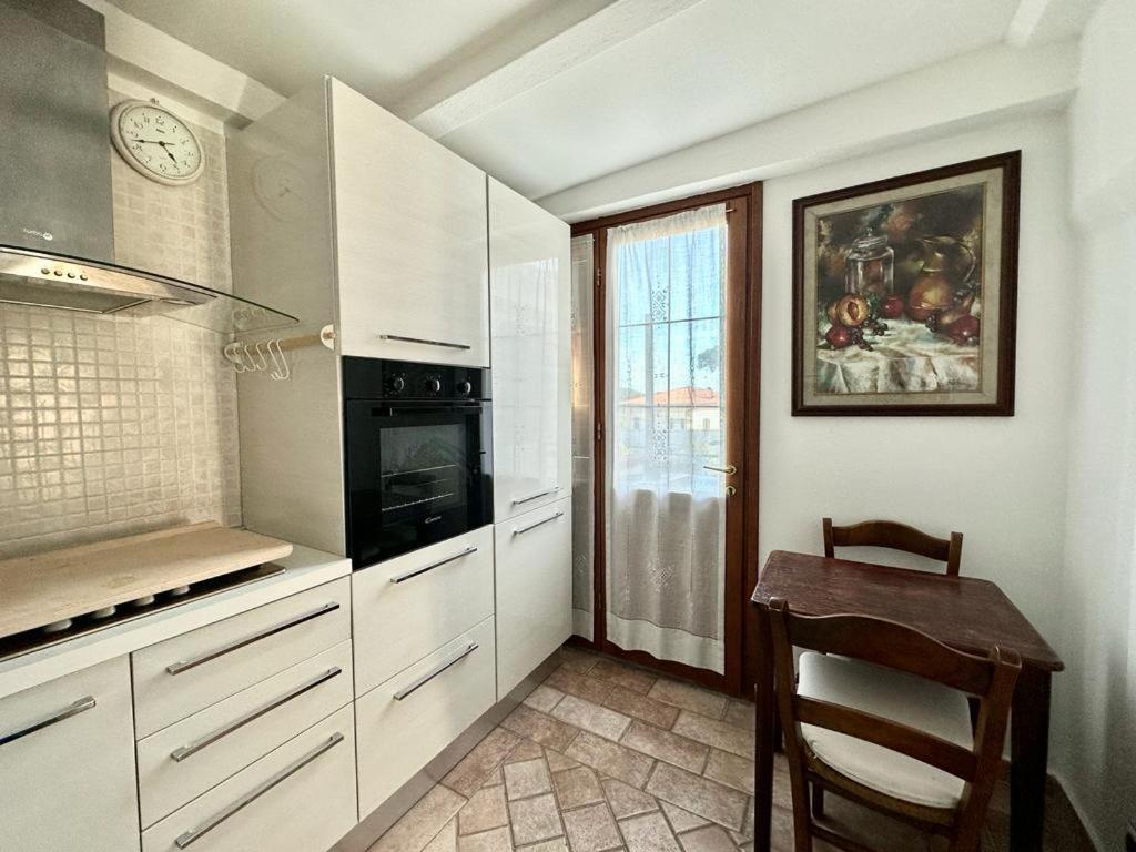 Ferienwohnung Casa Danila Quercianella Exterior foto
